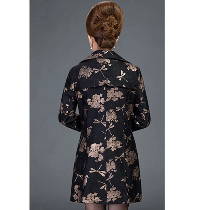 Nouveau Ym1095 Mode 2 Moyen 1 Double Boutonnage Impression Occasionnel Mère 3 Tranchée Survêtement À De Élégant 2018 Manteau âge Classique Femmes Automne Mince 561wH