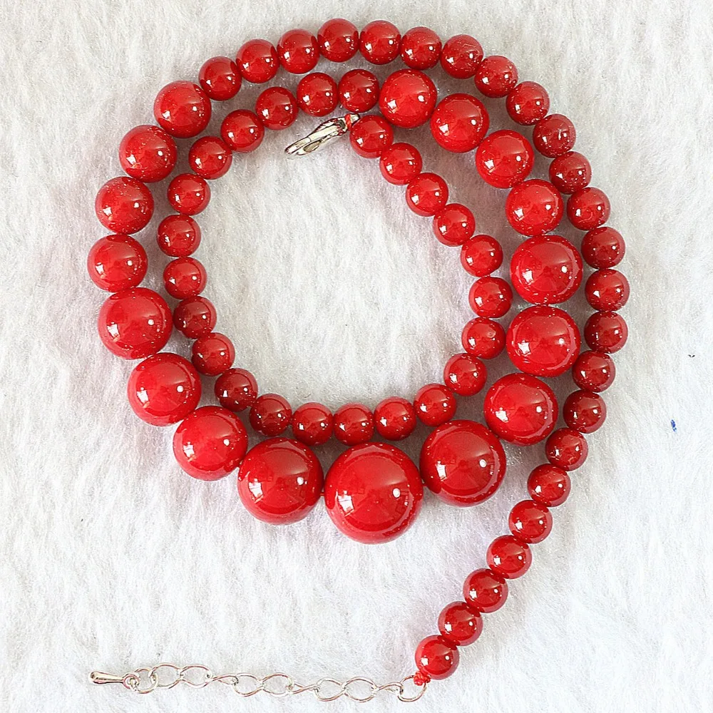 Hermosas collar de piedras preciosas lava y corales