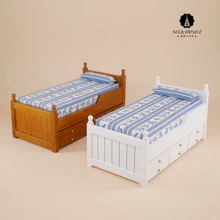 Кукольная Рабочая кровать для кукольного дома, миниатюрная деревянная мини-мебель, кровать для гостей