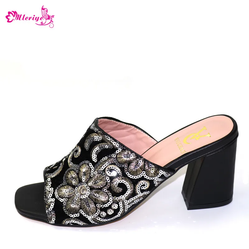 

Women Wedding Shoes Black Color Dress Shoes Pointed Toe Woman High heels Glitter Pumps Transparent Shoes with Crytal Spring