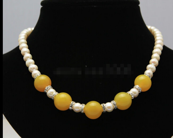 

FREE shipping>>>>>> beautiful 7-8mm white freshwater pearl +14mm yellow round agate necklace 6.07