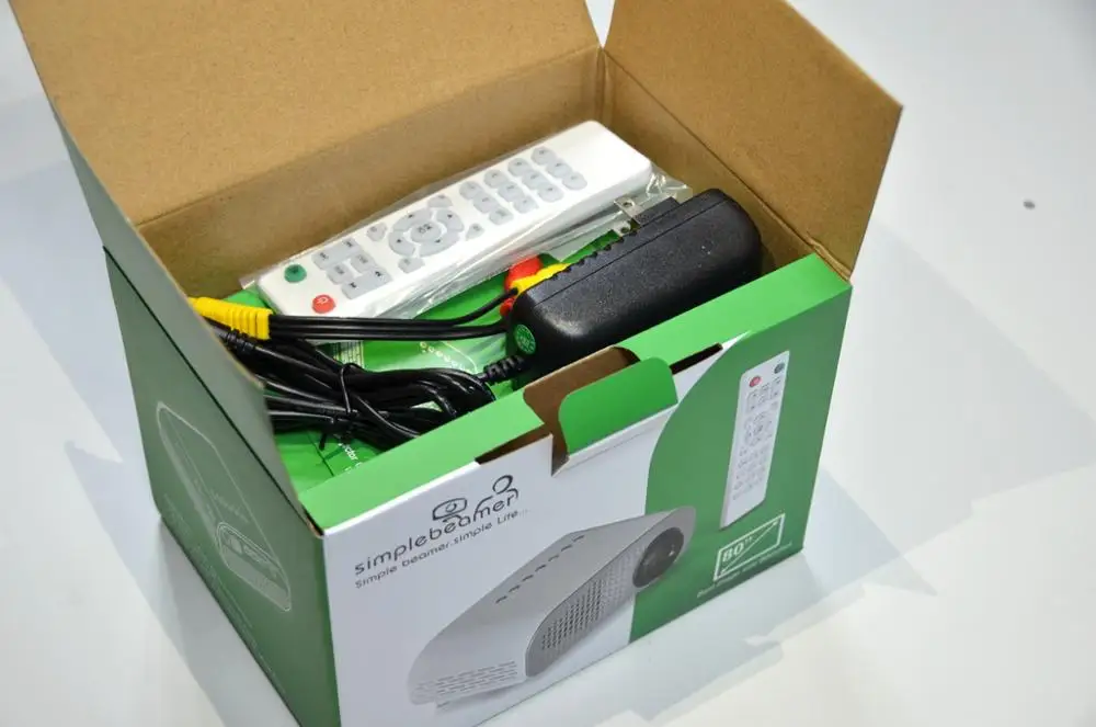 simplebeamer_mini_led_portable_micro_projector_image_GP802A_ (10 ) (1)