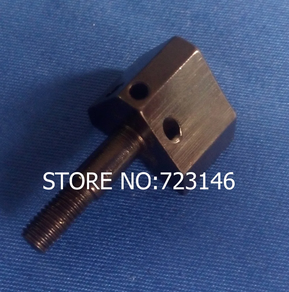 

MADE IN JAPAN JUKI UNION SPECIAL 35800 NEEDLE CLAMP FOR 9 GAUGE #35818BY-9