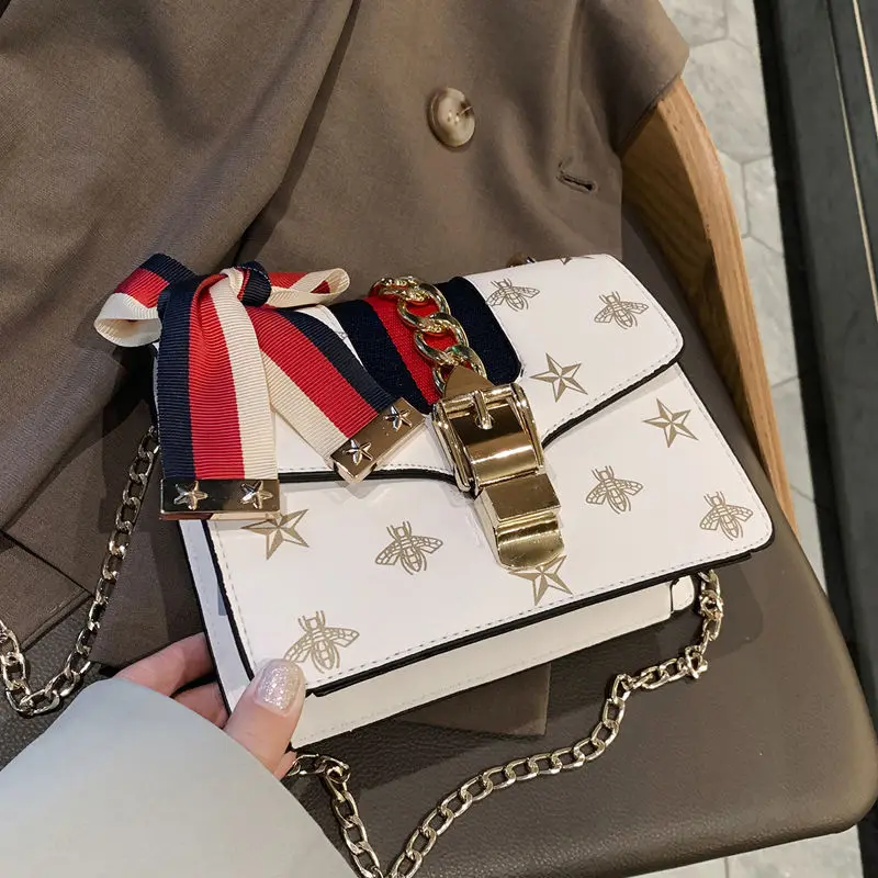 

Star with the same paragraph simple handbag 2019 new butterfly ribbon Messenger bag wild lock single shoulder small square bag