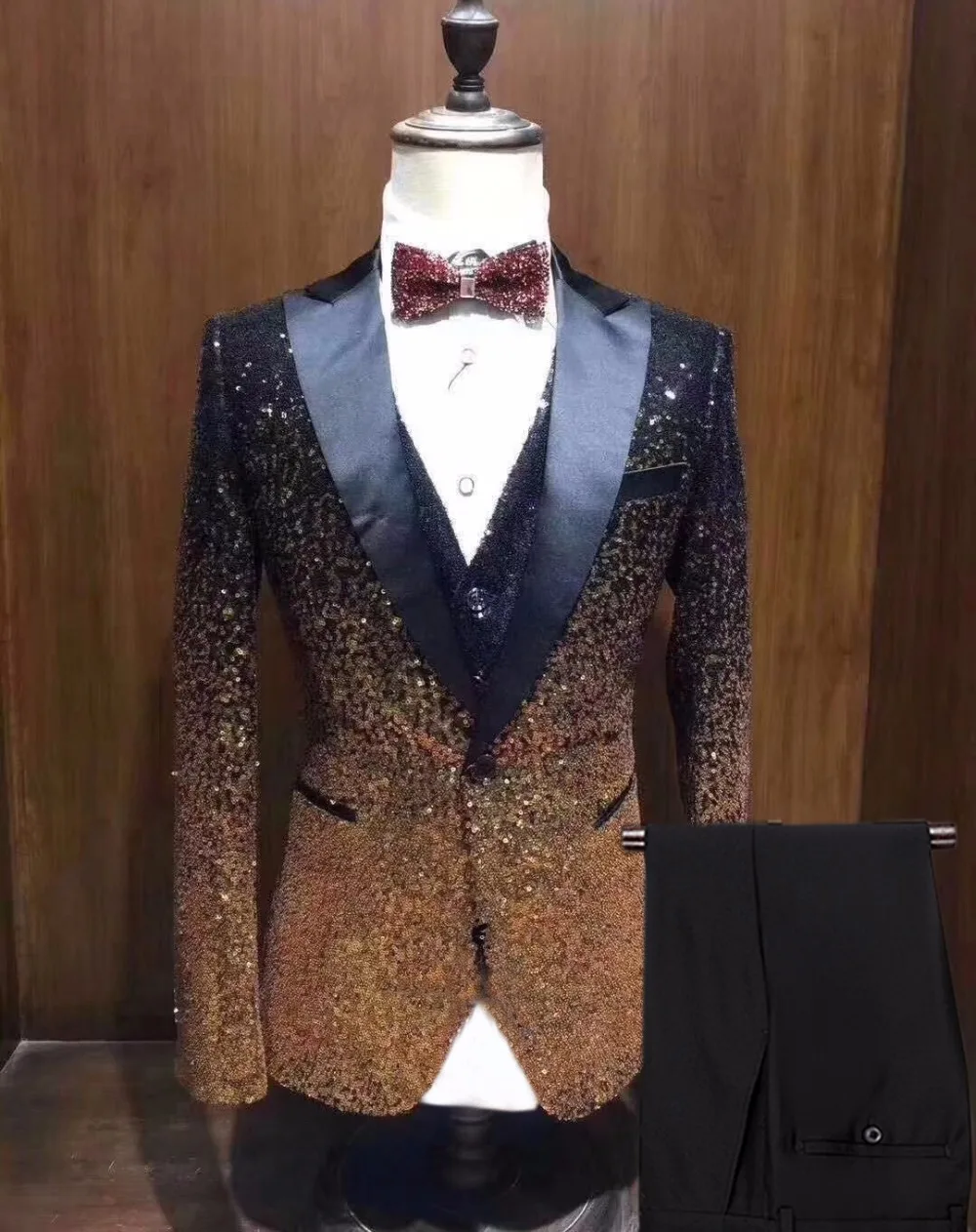 3 Pieces Shiny Sequin Mens Suit Slim Fit One Button Peak Notch Lapel Tuxedo For Party Wedding Banquet Nightclub Blazer+Vest+Pant