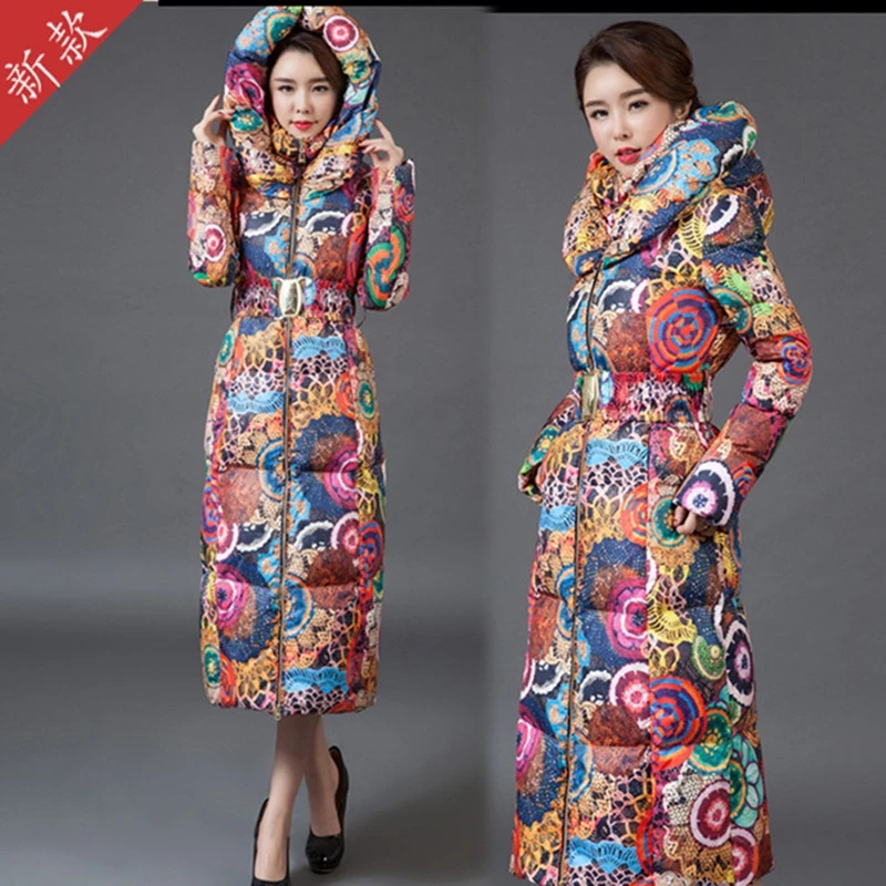 Koop 2018 winter vrouwen parka thicking sneeuw dragen Warme jassen jas dames slanke jas Lange jas afdrukken down katoen Bovenkleding
