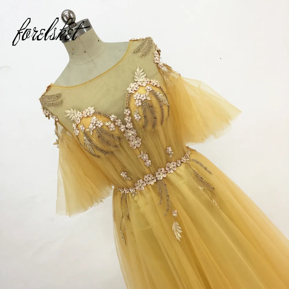 

Vintage Ball Gown Long Prom Dresses 2019 Arabic Style Lace Beaded Formal Evening Dress for party gowns tulle Illusion sleeves