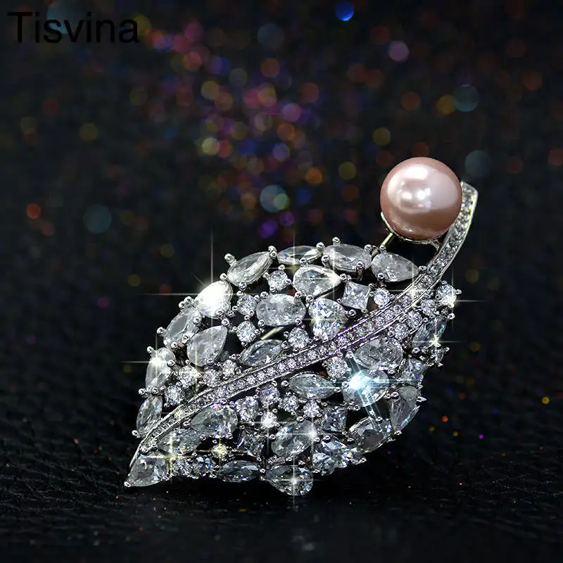 

Tisvina 2018 New Leaf Pearl Women Brooches with many Prong setting High quality zircon Corsages Sweater Suit Accessories Pins