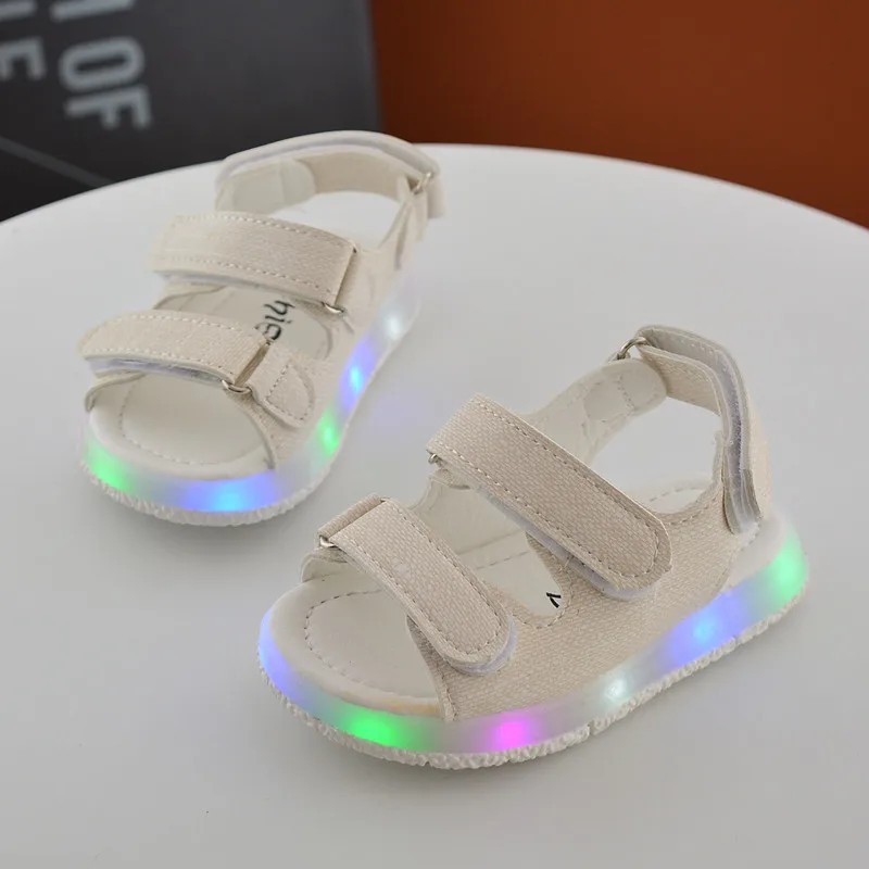 

2019 Fashion 1 to 5 years old kids sandals LED glowing baby boys and girls casual sports shoes lights summer breathable sneakers