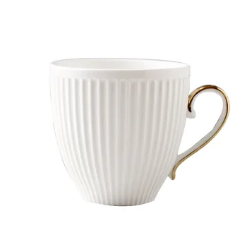 

2019 New European Simple Embossed Phnom Penh Bone China Mark Cup Cup Cup Coffee Cup Milk Cup