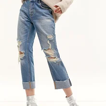 Новинка года; стильные женские укороченные брюки-бойфренды; Прямые рваные джинсы с откатанными манжетами
