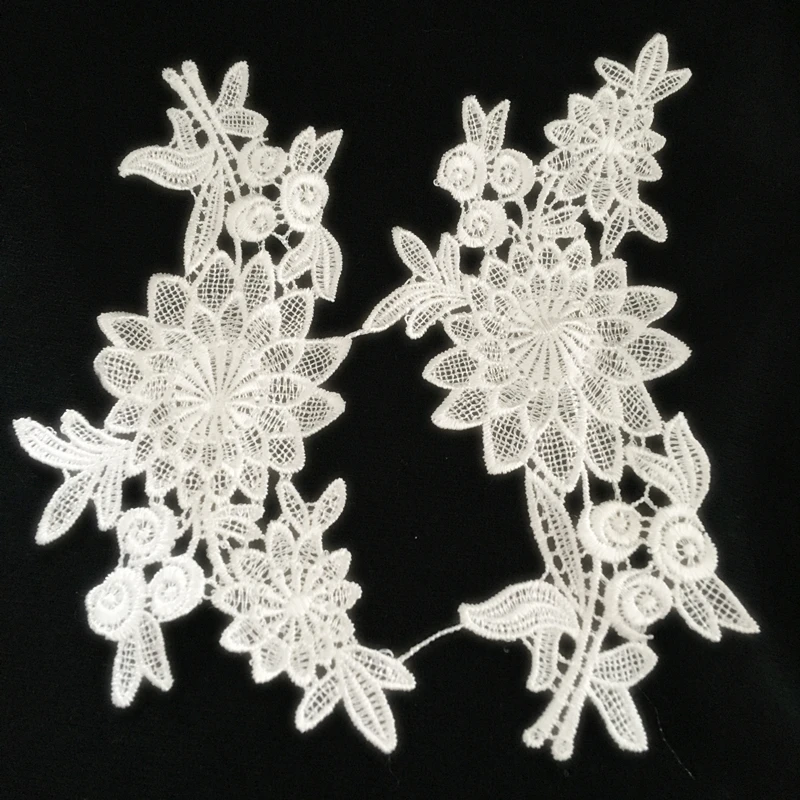 1 Pair White 22*10cm Flower Embroidery Lace Appliqued Fabric With Mesh