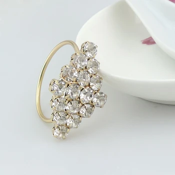 

12pcs/lot Crystal diamond napkin ring upscale hotel napkin ring wedding party home decoration napkin buckle
