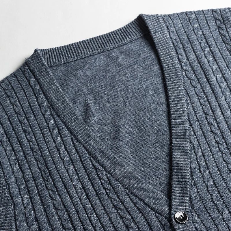 Высококачественный модный мужской свитер с v-образным вырезом, кардиган с пуговицами и карманами