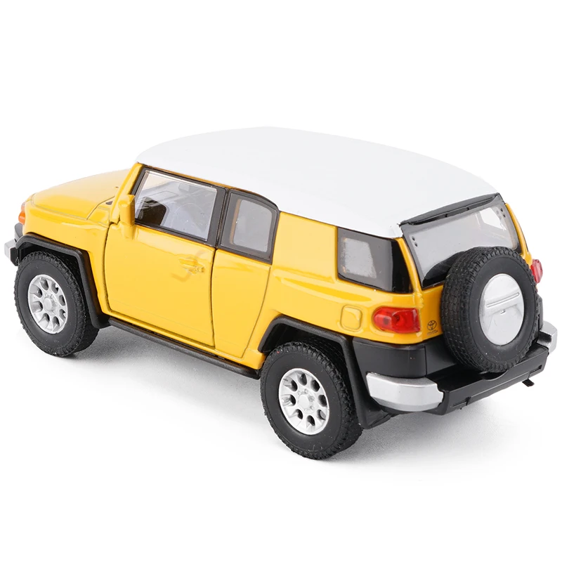 136 WELLY Toyota FJ CRUISER (6)