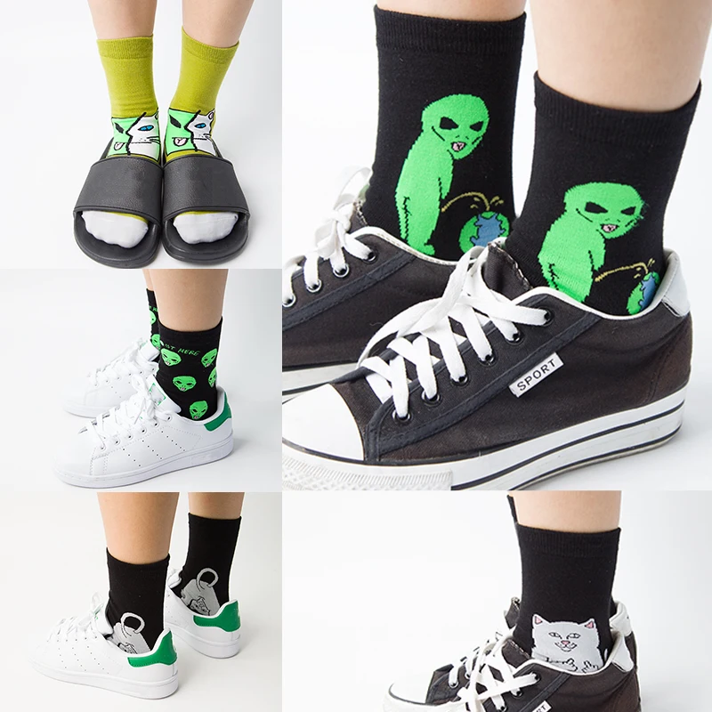 2016 Brand Elegant Creative Women Cat Socks Kawaii Ladies Cartoon Cotton Art Socks Funny Alien Planet Socks