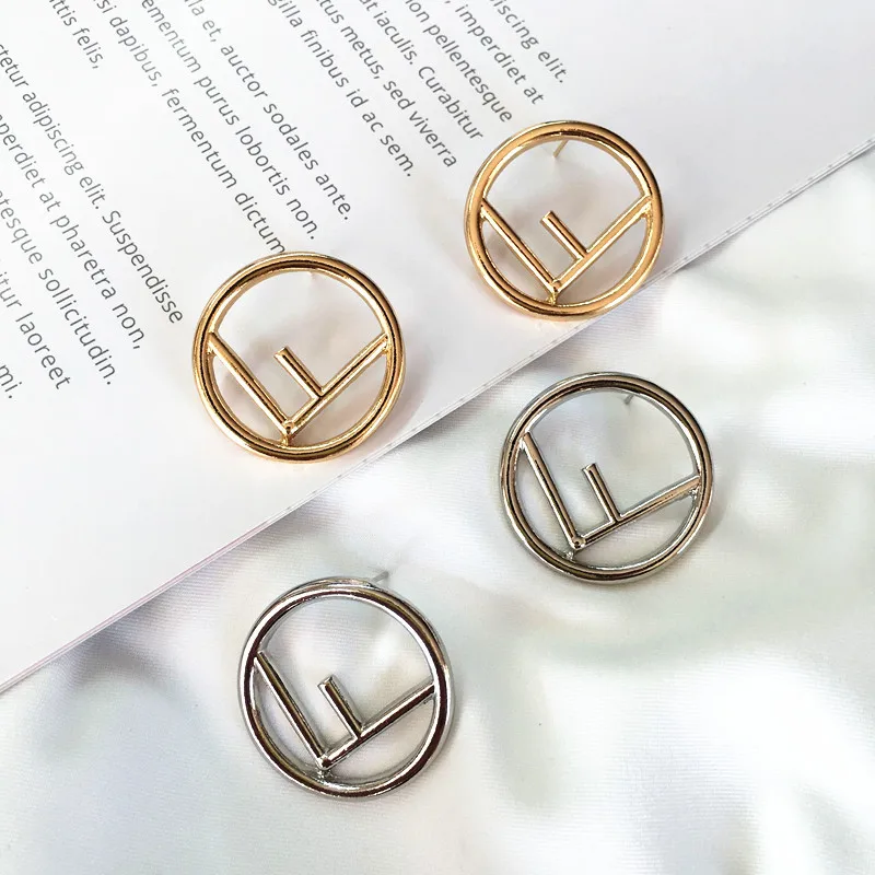 

Fashion Silver Gold Hollow Circle Letter Stud Earrings for Women Vintage Geometric Round Earrings Jewelry Runway Accessories