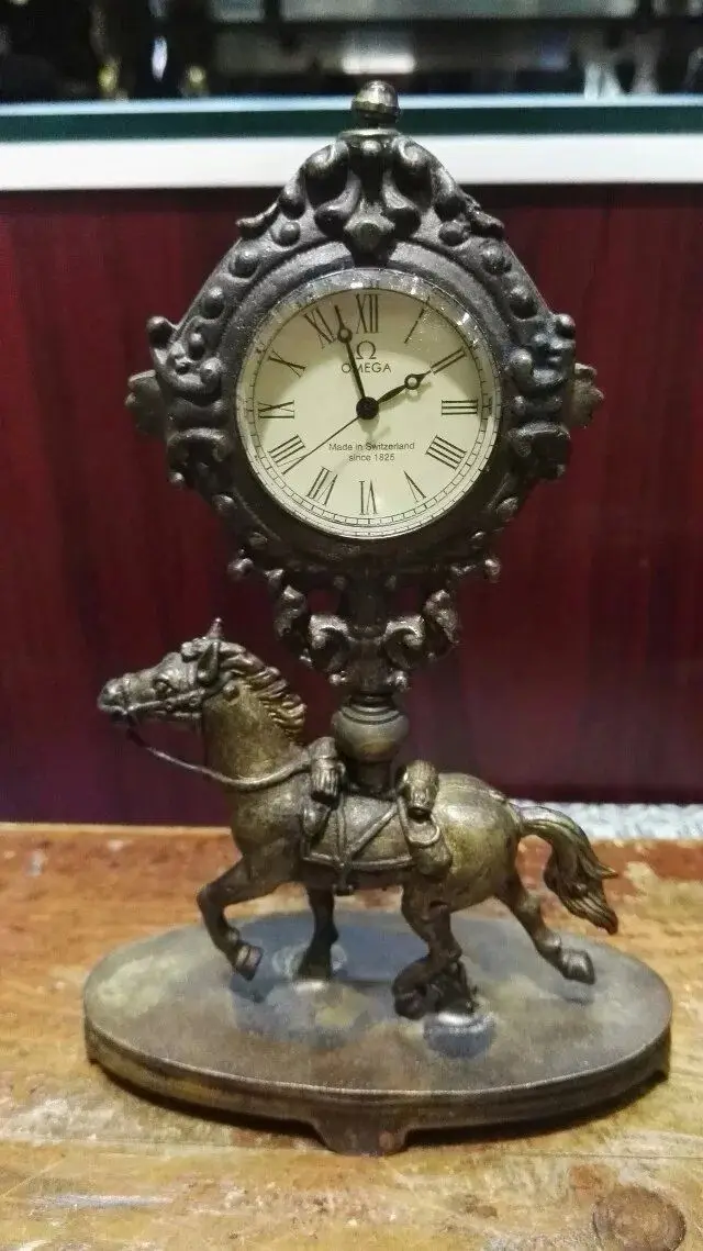 Decorative horse manual sculpture copper can use mechanical clockin