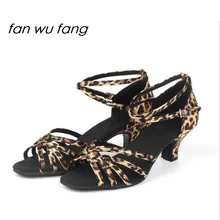 Fan wu fang атласный мех/резиновая подошва для бальных танцев Танго латины танцевальные туфли, Каблук 5 см Танцы для детей девочек дети женщины дамы 501