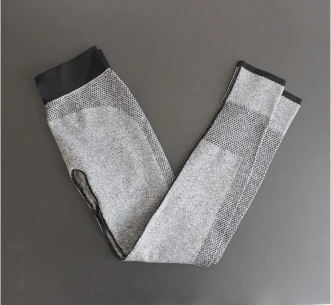 2601365739_1313617421