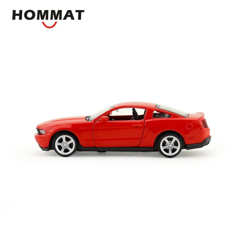 Модель автомобиля HOMMAT в масштабе 1:43 Ford Mustang GT Спортивная модель из сплава литой