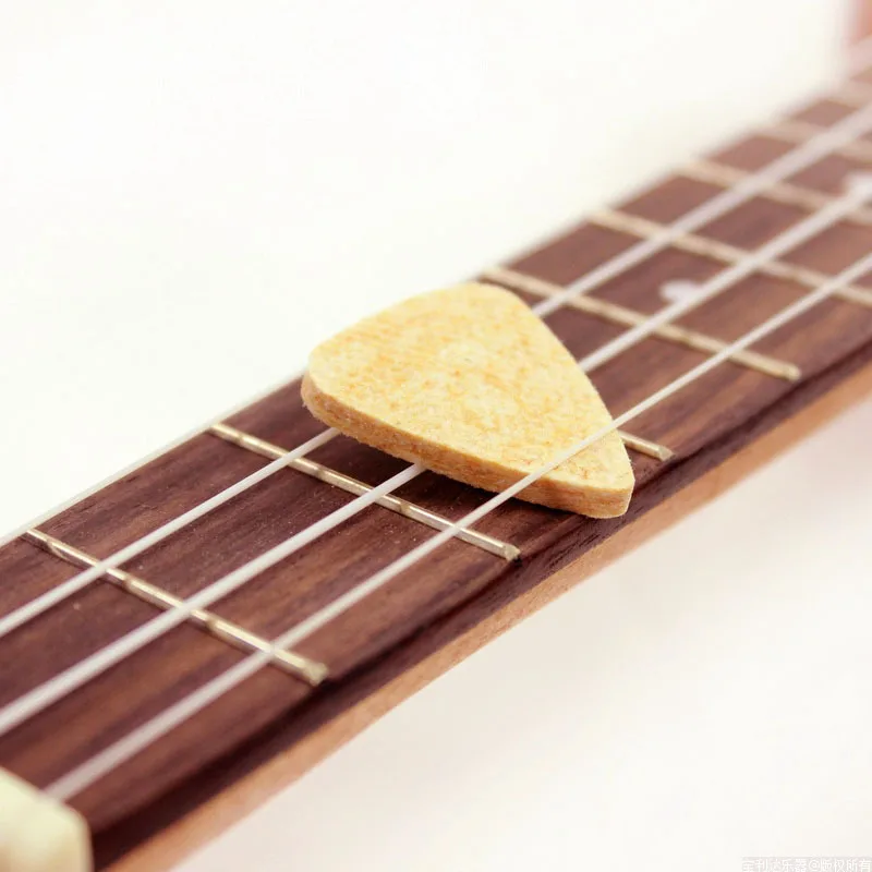 MSOR 2pcs pack Ukulele Picks Soft Felt Plectrum Personalized Ukelele