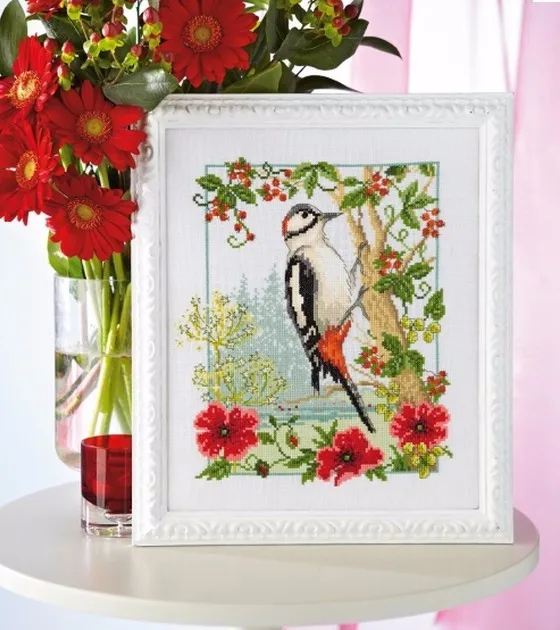 CS-1665 Cross Stitch Kit Winter Woodpecker Bird Hickwall Pecker Peckerwood
