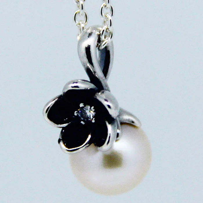 

Floral Freshwater Pearl Pendant Necklace Black Enamel 100% 925 Sterling Silver Jewelr Free Shipping