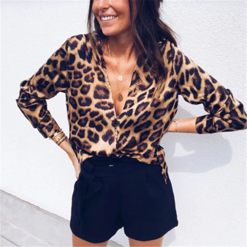 

2019 Summer Fashion Women Leopard Print Long Sleeve Blouse Women Summer Deep V Neck Workour Button Shirt Loose Sports Yoga Tops