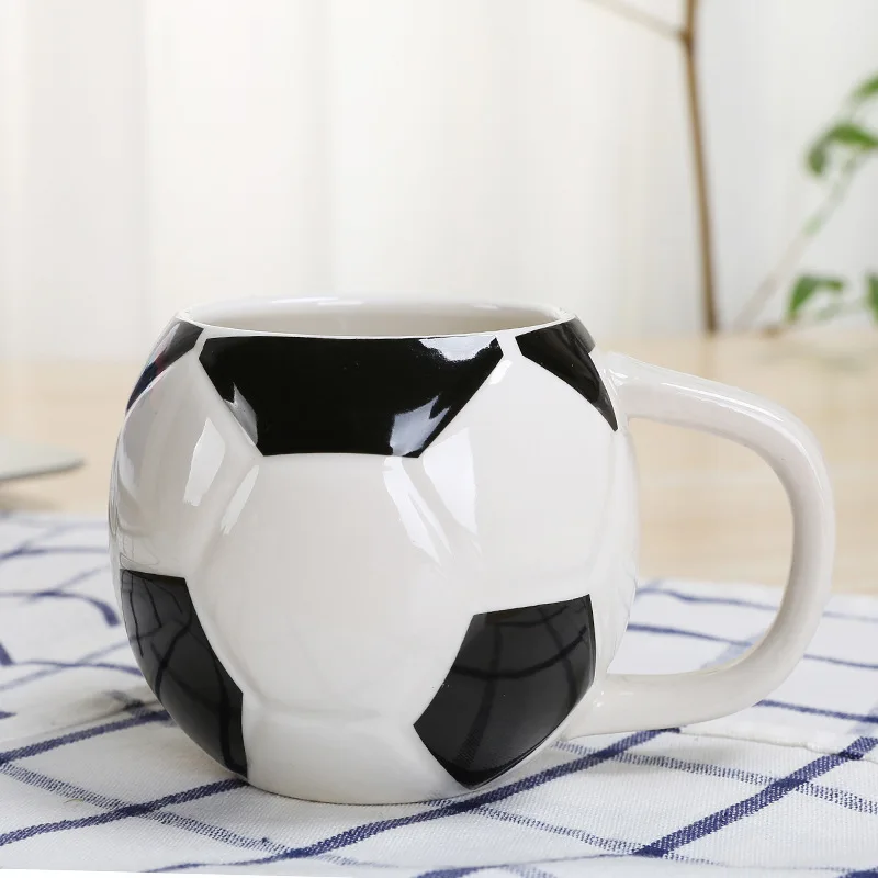 

400ML Soccer Coffee Mug Ceramic Soccer Ball Cup for Water Milk Coffee Football Mug Tea Cup Gift for Friend Fans Players