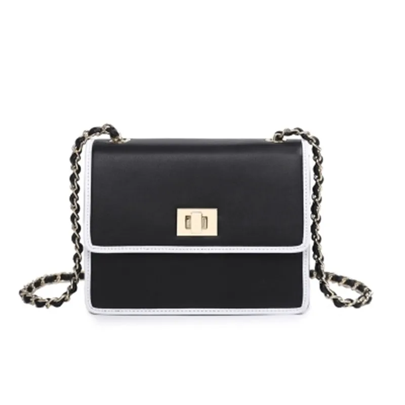 

2018 new simple messenger hit the small shoulder bag lock chain bag