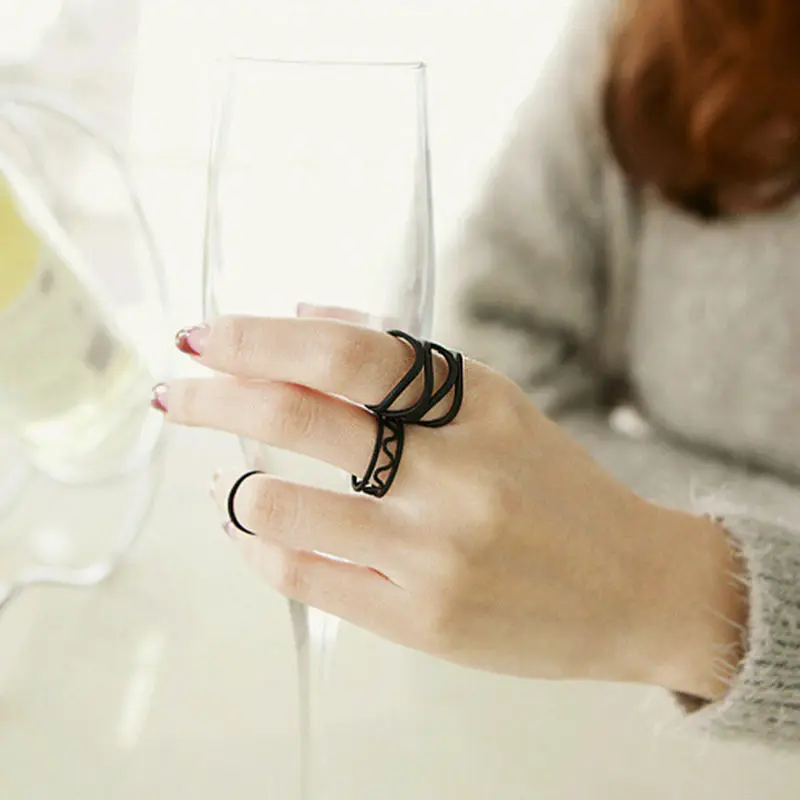 

3Pcs/Set Korean Style Punk Ring Black Stack Plain Above Knuckle Ring For Women Midi Finger Tip Rings Set Women Jewelry Hot