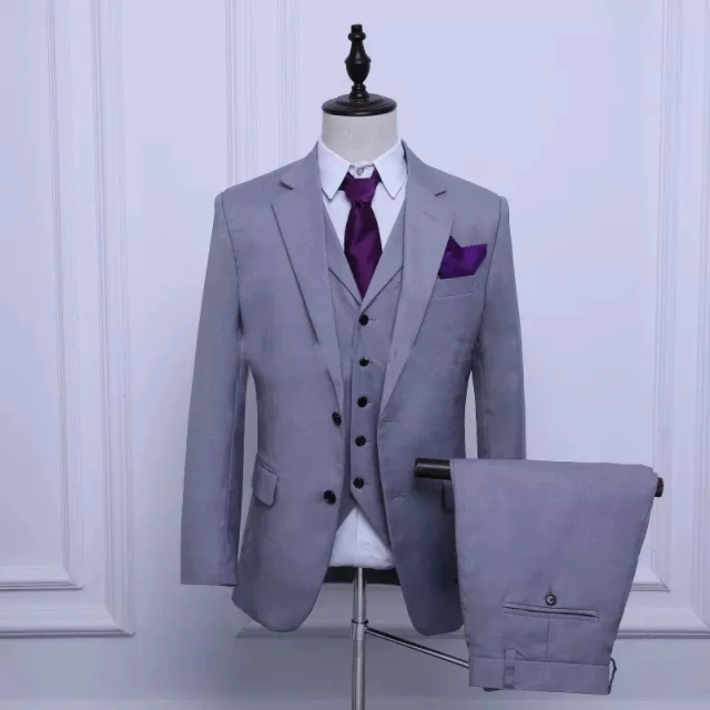 

2018 Groom Tuxedos Light Grey Groomsmen Custom Made Side Vent Best Man Suit Wedding/Men Suits Bridegroom (Jacket+Pants+Tie+Vest)