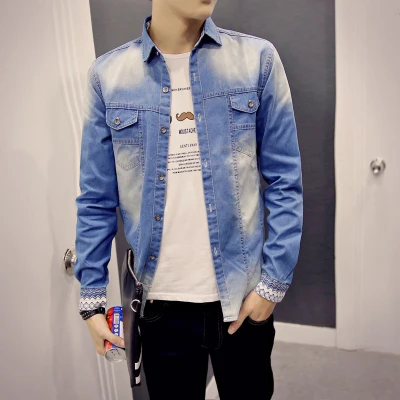 moda jeans y camisa hombre