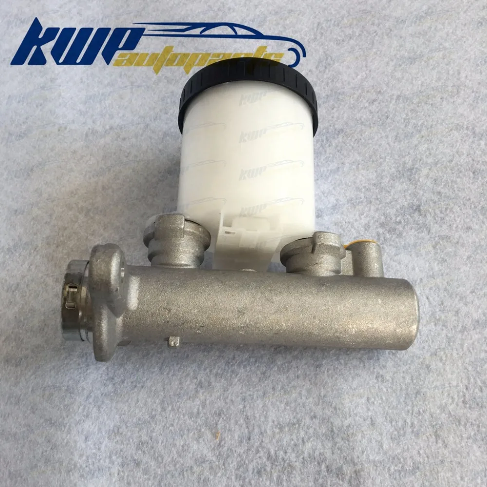 Brake Master Cylinder for Nissan NISSAN PICK UP (D21) 2.4 2.5 2.7 4WD 46010-25G00 4601025G00