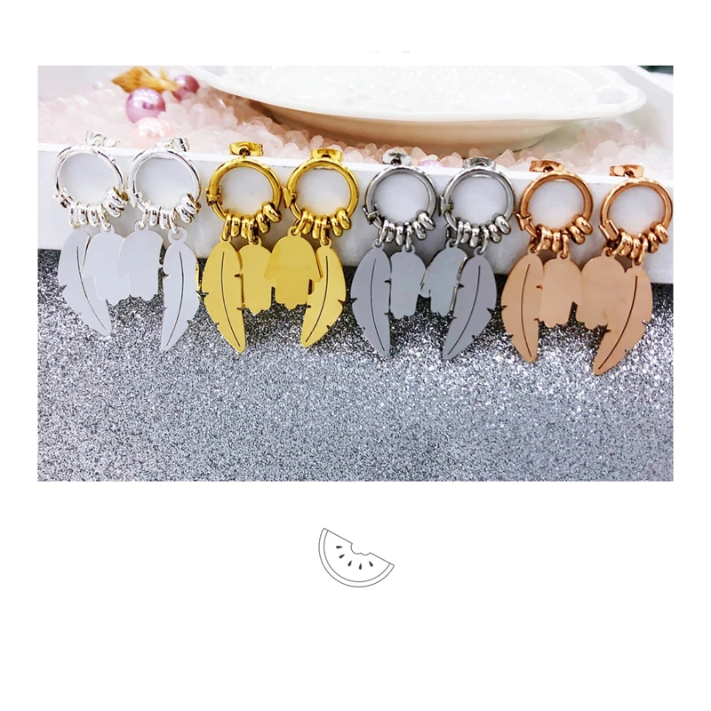 

Spain Bear Feather Earrings Popular Hip Hop Stud Earrings Fashion Leaf Pendant Earrings jewelry for men and women