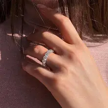 Роскошное обручальное кольцо Huitan с ослепительным целым круговым цирконием, геометрическим камнем, подарок на год для женщин, модное ювелирное изделие