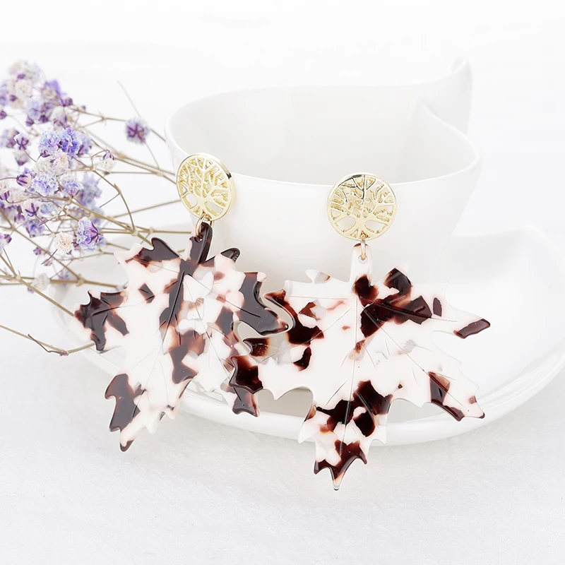 

2019 Fashion Acrylic Maple Leaf Drop Earrings Colorful Bohemia Geometric Earrings For Women Oversize Earrings Jewelry Eardrop