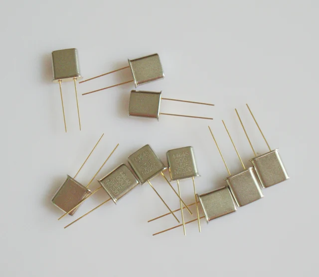 

10X44.645MHz 44.645M RECEIVING TURNTABLE CRYSTALS CORNING FREQUENCY CONTROLS For Motorola GM300 RADIO