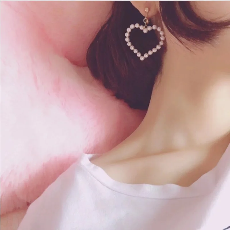 

Big White Heart Pearl Earrings Fashion Jewelry for Women Girls Gift Moda Mujer 2019 Wholesale Lots Bulk Earrings
