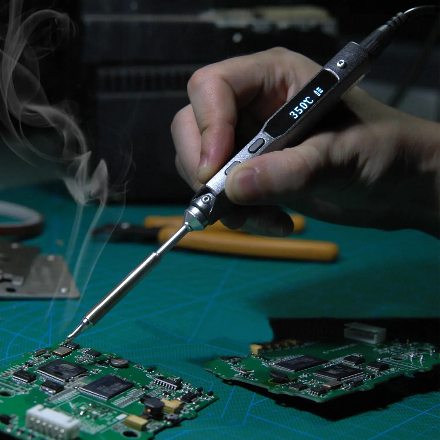 

MINI TS100 Digital OLED Programmable Interface DC5525 Soldering Iron Station Built-in STM32 Chip
