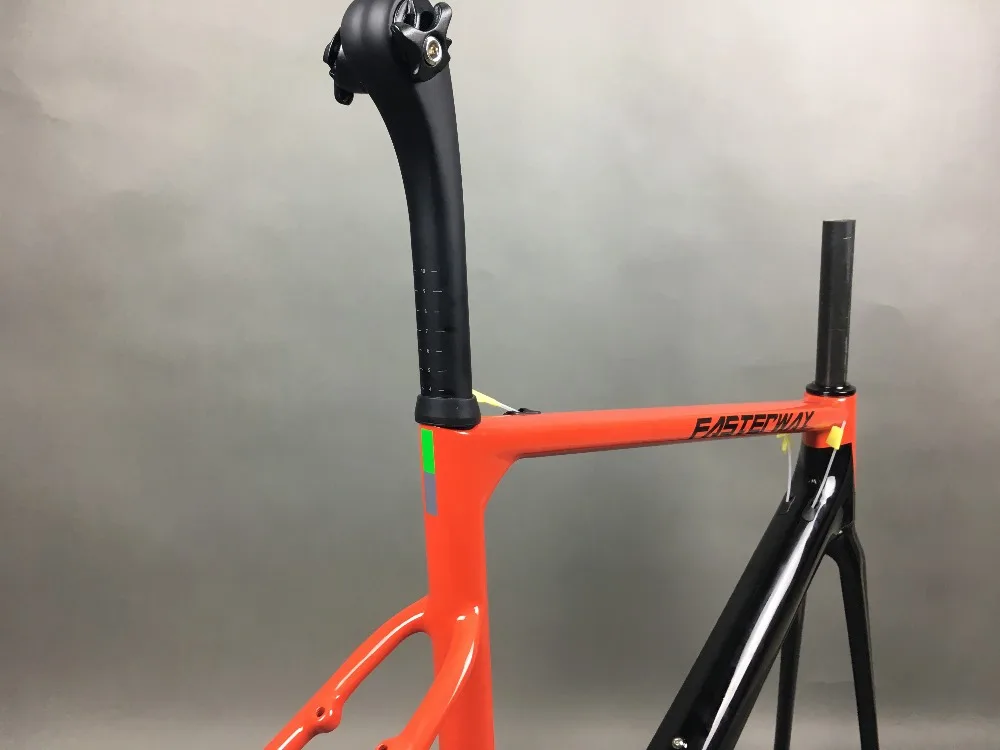Excellent 2019 design super light FASTERWAY classic carbon road frameset D Brake carbon bike frame:Frameset+Seatpost+Fork+Clamp+Headset 145