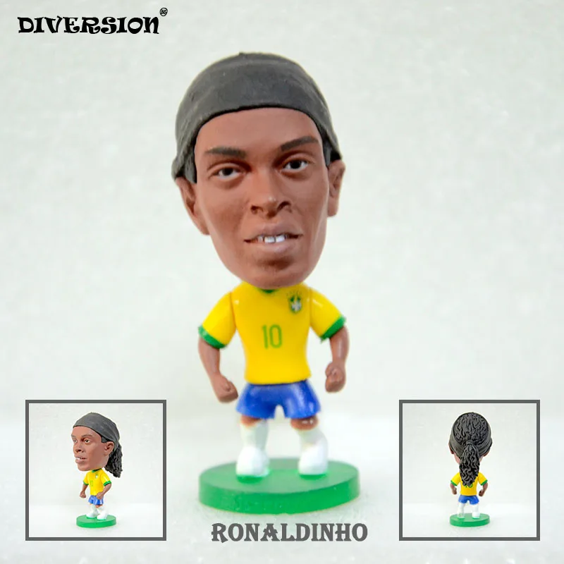 

Soccerwe footabller action figure Soccer Player Star 10# RONALDINHO (BRA-2002) 2.5" Toy Doll Figurine