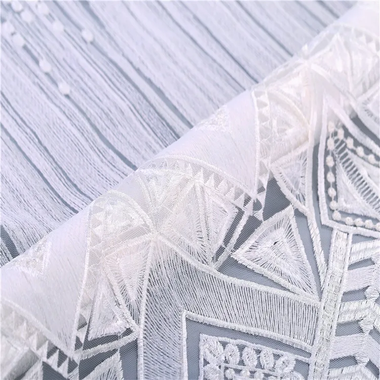 Fashion-geometrical-ivory-bridal-lace-fabric-guipure