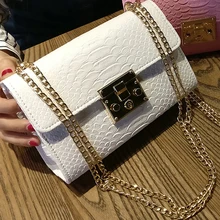 Bolso de moda para mujer, bolso con solapa de cocodrilo, bolsos de diseñador para mujer, bolso de día pequeño negro blanco 2019, bolso de cadena dorada para niñas(China)