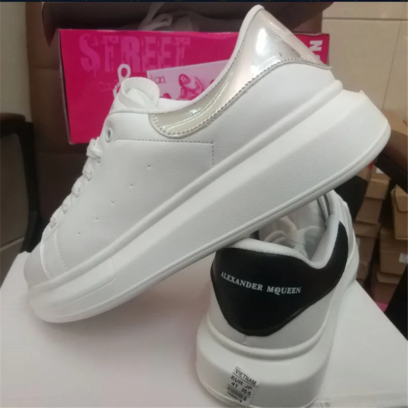 

size 35-44 Top quality Men Platform Sneakers White Shoes Woman Csusal Shoes Men Sneaker Shoes Chunky Trainers Mcqueens shoes 343