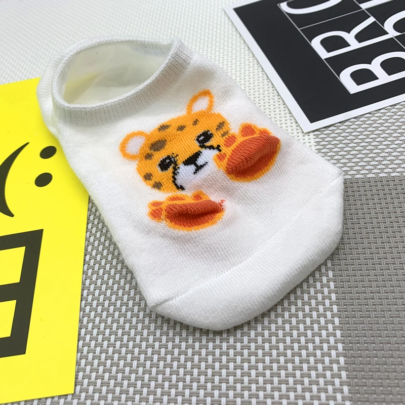 Новые милые животные женские хлопковые носки Kawaii кошка с собакой летние короткие носки тапочки Для женщин Повседневное мягкие забавная лодка носки 4 Цвета