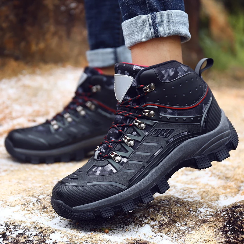 

2019 new fashion casual outdoor men's hiking shoes high quality winter plus velvet cold warm high to help walking big shoes