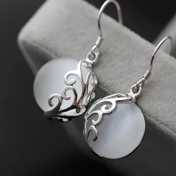 

Fortune Pavilion silver wholesale 925 Sterling Silver Earrings white eye Earrings lady retro pure Tremella jewelry