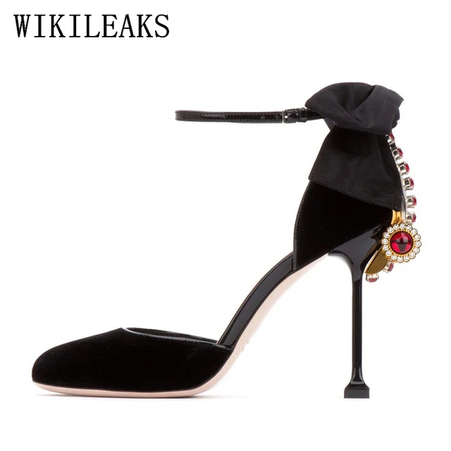 shoes fetish woman Shoes fetish woman